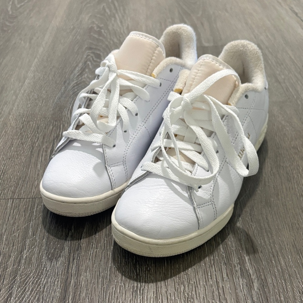 Reebok White and Cream Leather Sneakers